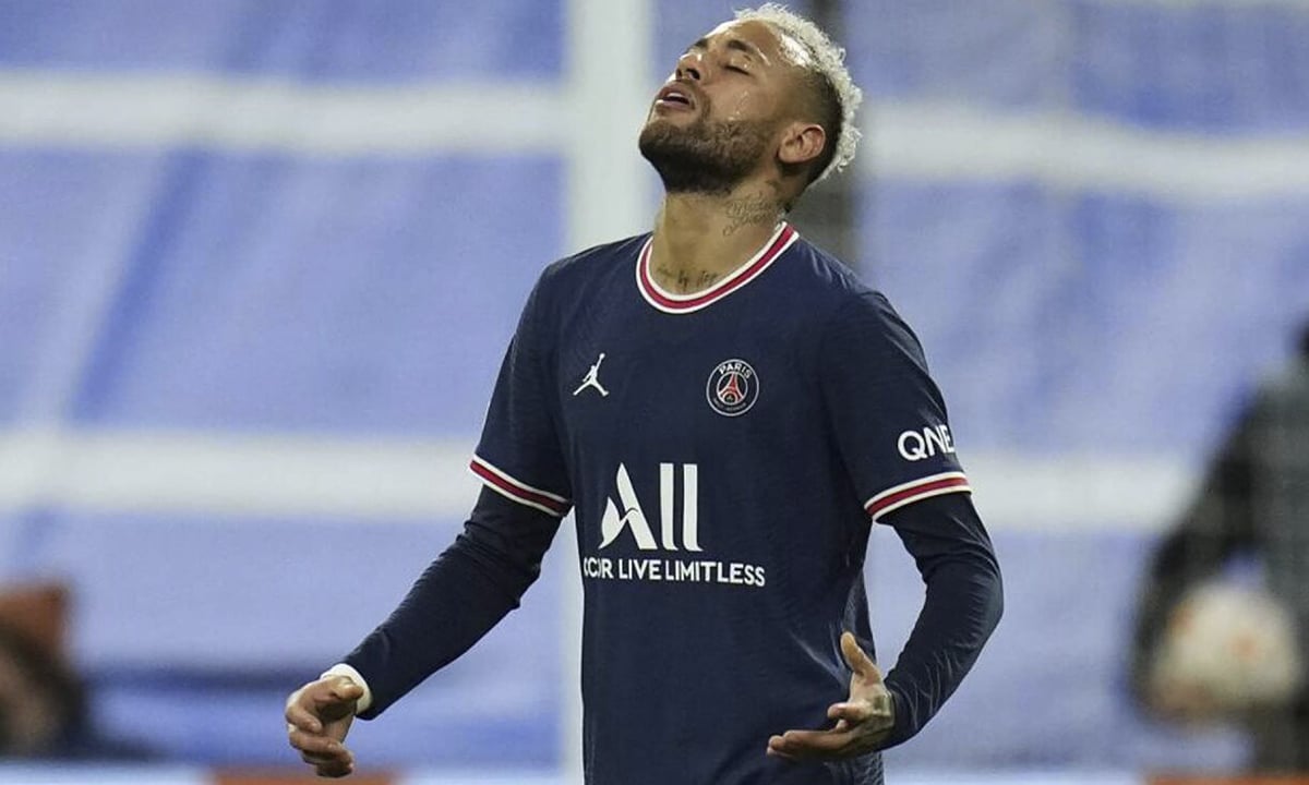 Neymar se va del PSG