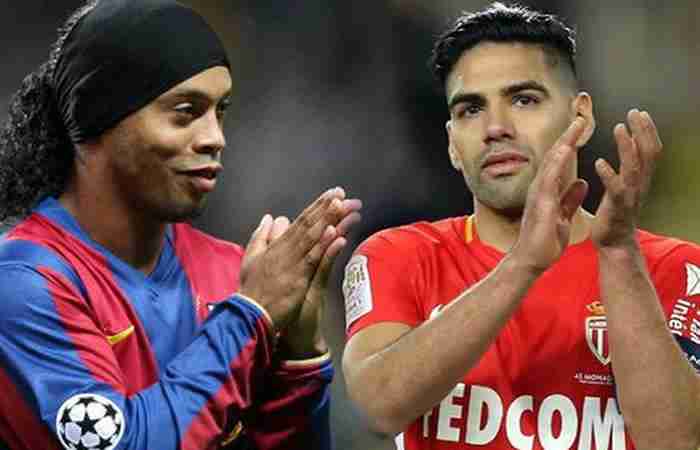 Ronaldinho y Radamel Falcao García