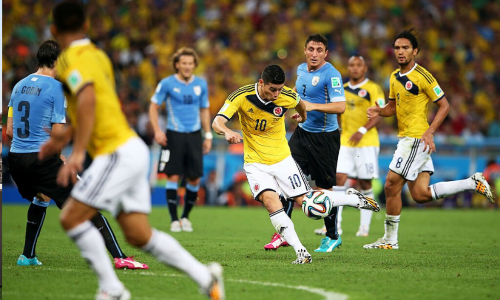 Acción de gol Colombia vs Uruguay.