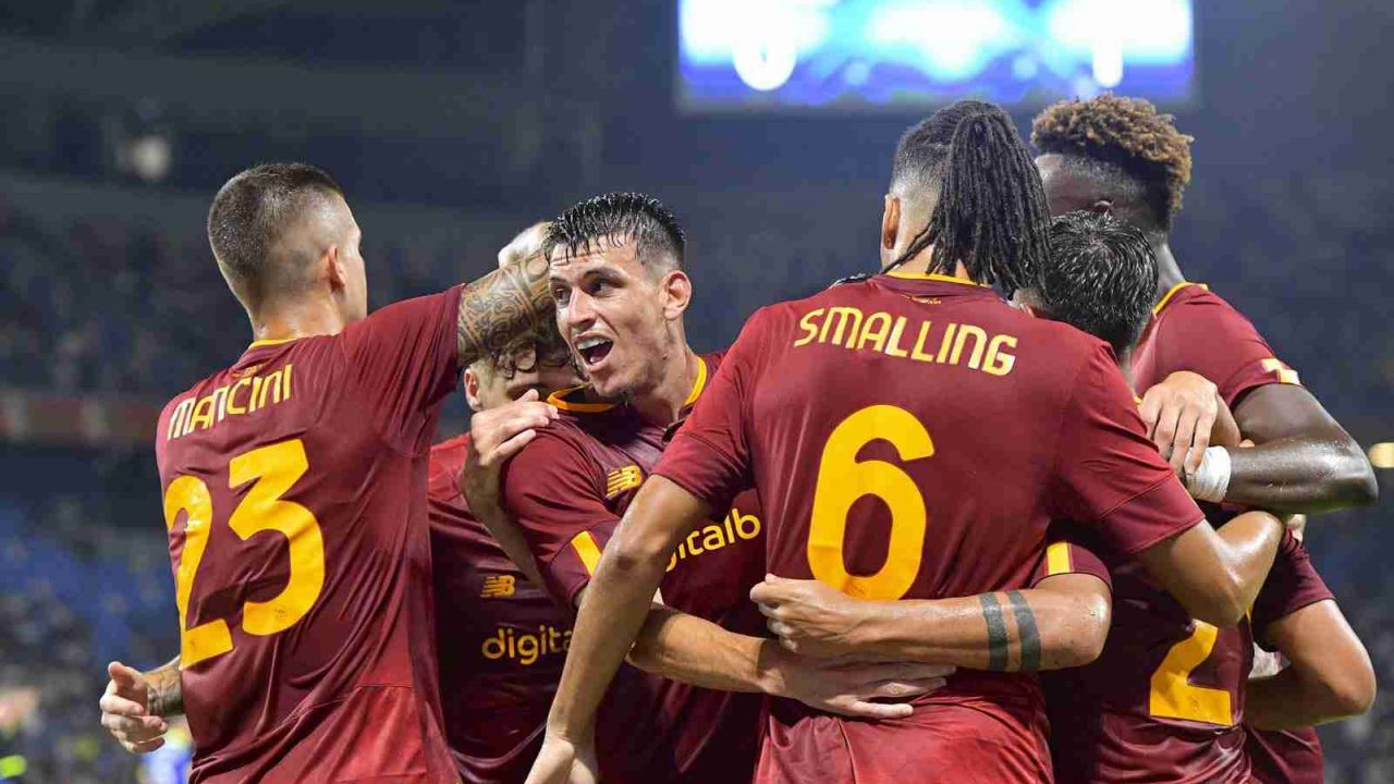 Celebración de gol de Roma. Foto: AS Roma.
